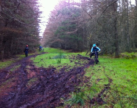 Brakeless supermanning through the mud!